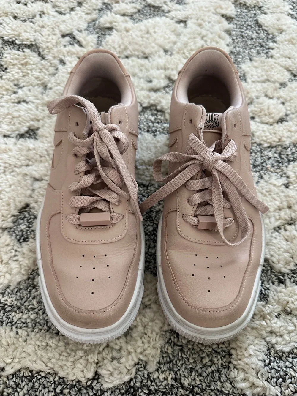 Nike Women's Air Force 1 Pixel in Particle Beige size 8.5